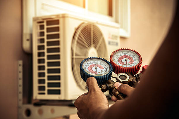 Professional Hvac technician working in Clear Lake, IA
